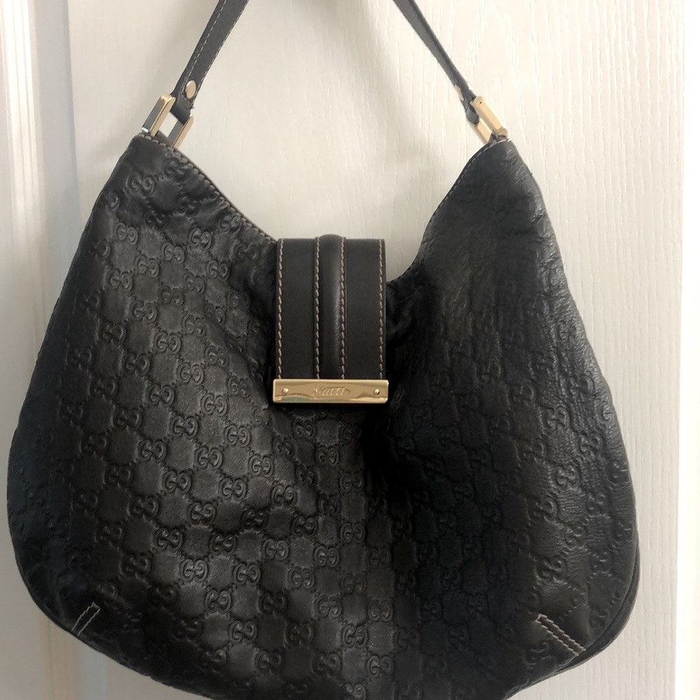 100% authentic Gucci leather bag